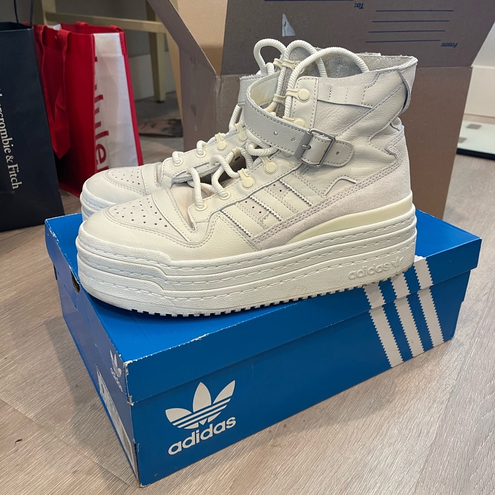 Adidas Platforum Hi